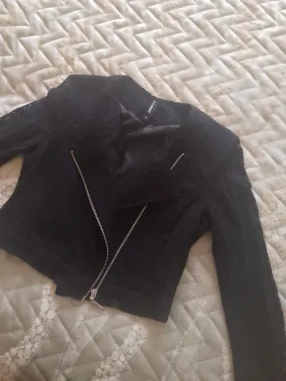 Giacchina in pizzo nera taglia S