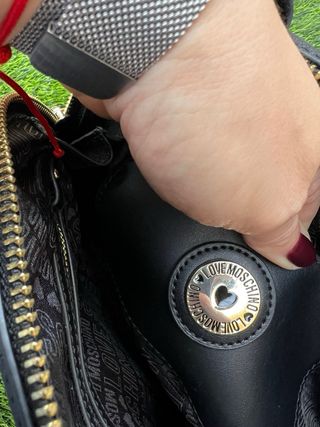 Bolso Love Moschino Negro Matelassé