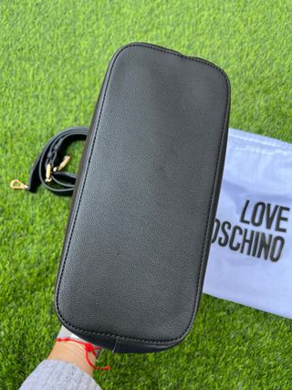 Bolso Love Moschino Negro Matelassé