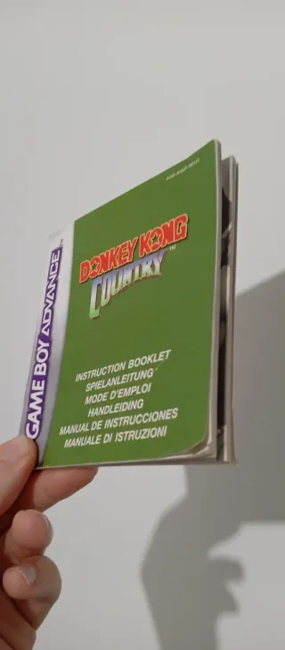 Donkey Kong Country Advance + Manual