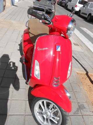 Vespa Primavera 50 Roja