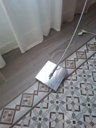 Lámpara de pie diseño arco beige y plata