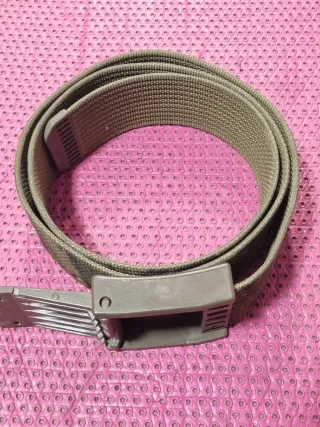 Cinturón militar con águila y corona