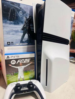 PS5 Pro 2TB con lettore + FIFA