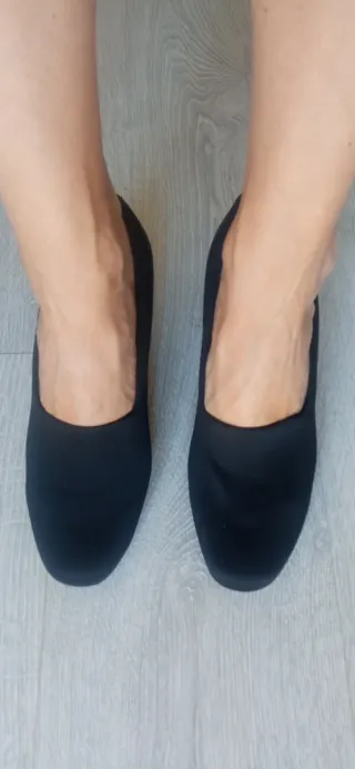 N° 40 Zapatos negros tacón