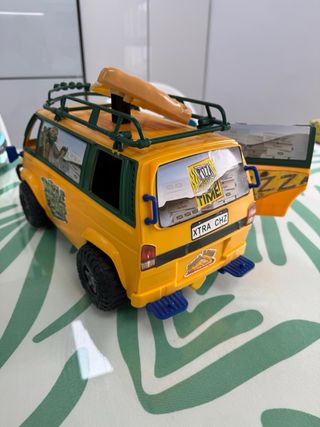 Furgoneta Pizza Tortugas Ninja + 4 Figuras