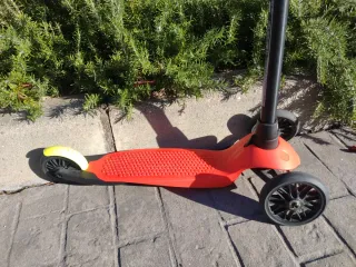 Patinete infantil 3 ruedas ajustable hasta 5 años