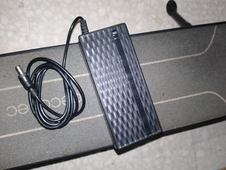 Patinete Eléctrico Bongo Cecotec Serie A 700W