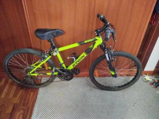Bicicleta B TWIN Rockrider 24