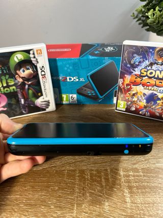 New Nintendo 2DS XL Azul + Caja original + juegos