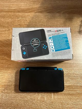 New Nintendo 2DS XL Azul + Caja original + juegos