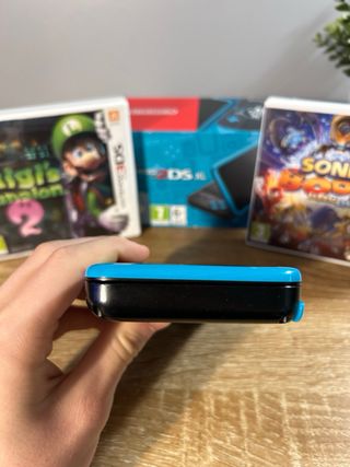 New Nintendo 2DS XL Azul + Caja original + juegos