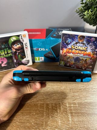 New Nintendo 2DS XL Azul + Caja original + juegos