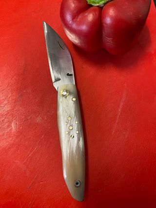 Herramienta de corte artesanal