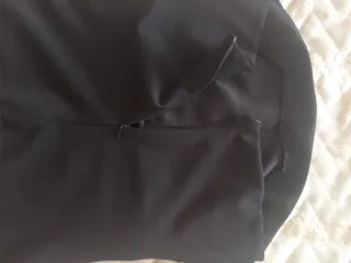 Top spalle scoperte con bottoni oro