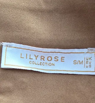 Chaleco efecto ante con tachuelas