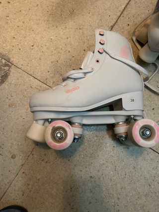 Patines blancos talla 38 + protecciones