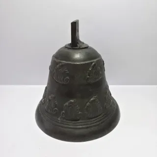 Antica Campana XVIII/Xix iN bronzo fuso e rilievi