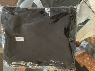 Conjunto New Balance: Camiseta y Malla Negra