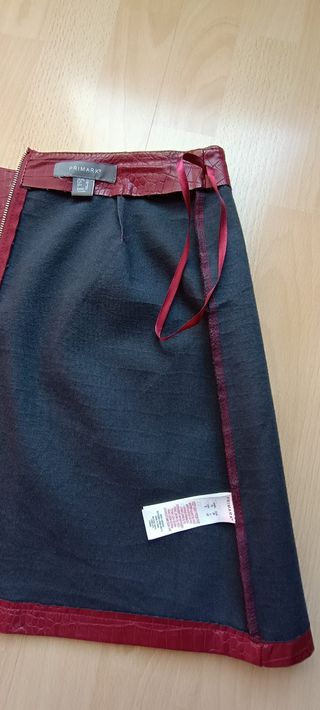 Minifalda efecto piel roja