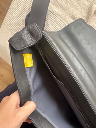 Bolso Mandarina Duck cuero negro