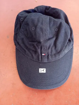 Gorra Tommy Hilfiger negra niño