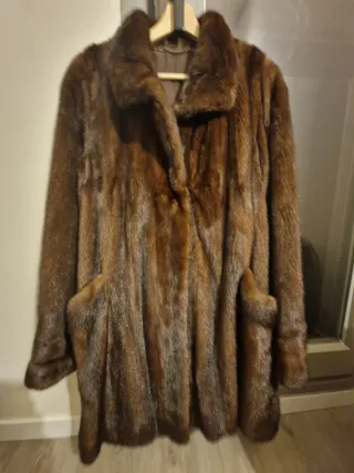 Abrigo visón sintético marrón