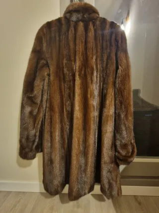 Abrigo visón sintético marrón