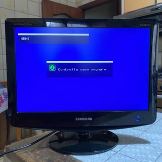 Samsung SyncMaster - TV/ Monitor LCD circa 19”