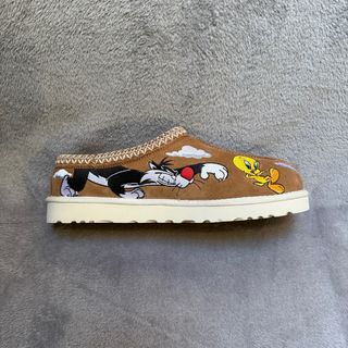 Ugg Tasman Slipper Palace X Looney Tunes
