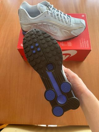 Nike Shox R4 “Blue Tint”