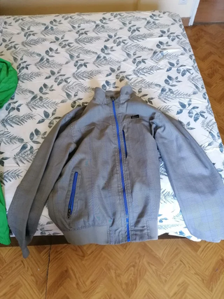 Giacche Pull&Bear verde e grigia
