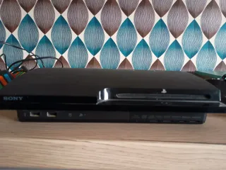 Consola Sony PS3 Negra + Accesorios