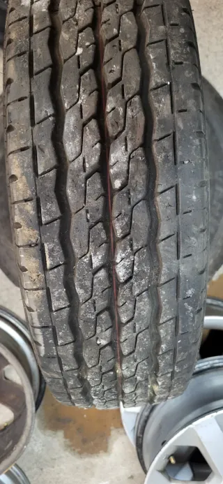 Neumático 195/70R15C 104/102R