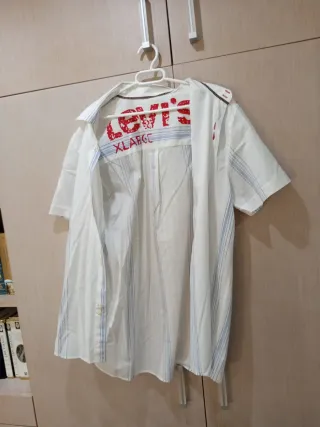 Camisa Levi's manga corta blanca