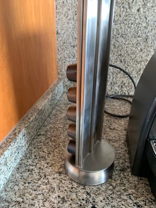 Cafetera Nespresso Krups + Dispensador Iris