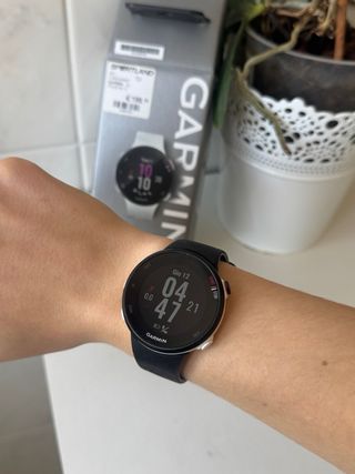 Garmin Forerunner 45S GPS Smartwatch