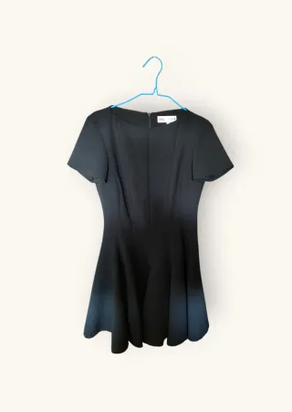 Vestido Zara Negro con Vuelo