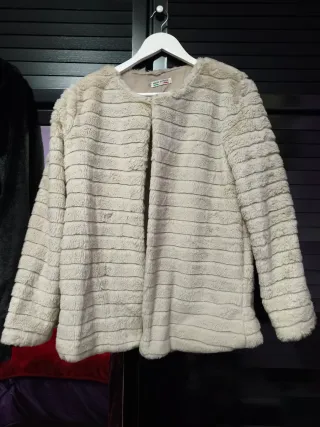 Chaquetón fiesta beige talla única