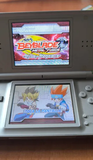 Nintendo DS Lite Plata + 4 Juegos +Funda