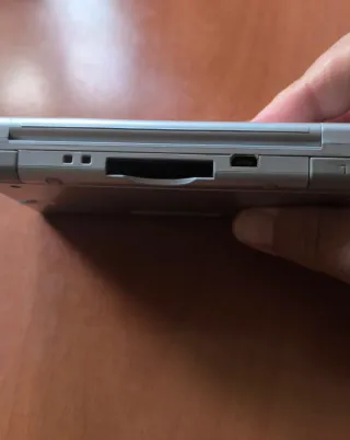 Nintendo DS Lite Plata + 4 Juegos +Funda