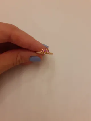 Anillo Corona Pandora Oro Rosa y Piedras Rosas