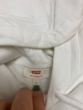 Lote 2 Sudaderas Talla S: Levi's y Bershka