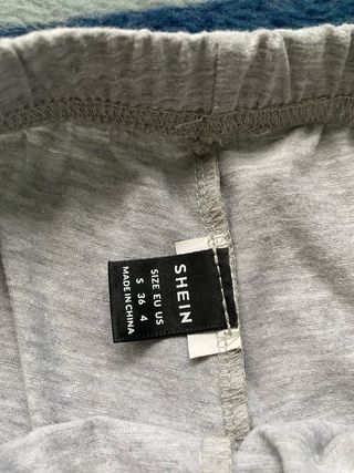 Pantalón corto de malla gris