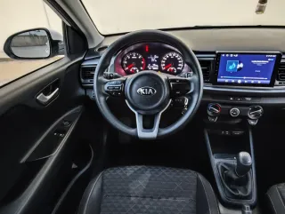 🟢KIA Rio Diésel. Etiqueta verde