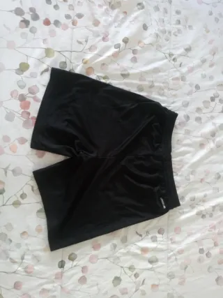 Pantalón corto deportivo Adidas negro