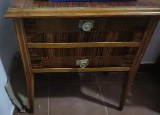 Mesita auxiliar antigua madera y metal