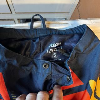 s55-Traje Moto Niño Fox 180 + protector 4/5 años