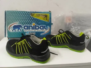 Zapatos de seguridad Anibal negros y verdes