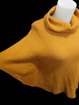 Capa Sweater cuello alto mangas murciélago Elástic